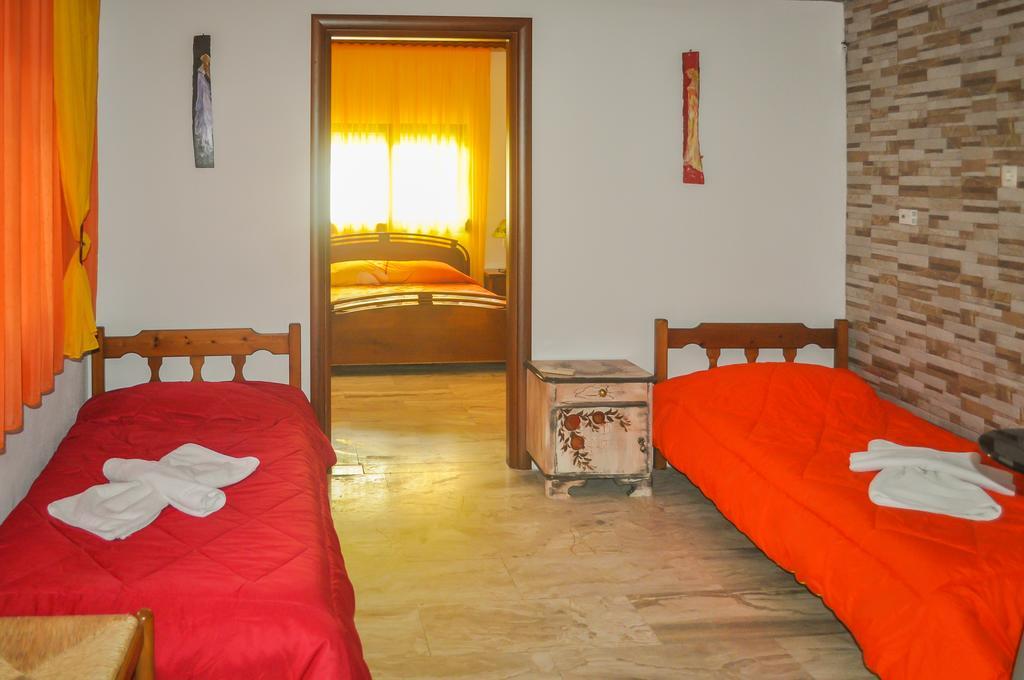 Studios Ifigenia Skala Potamia  Luaran gambar